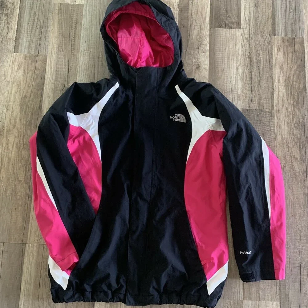 The North Face Girls Black and Pink Windbreaker Hyvent Jacket Size L 14/…